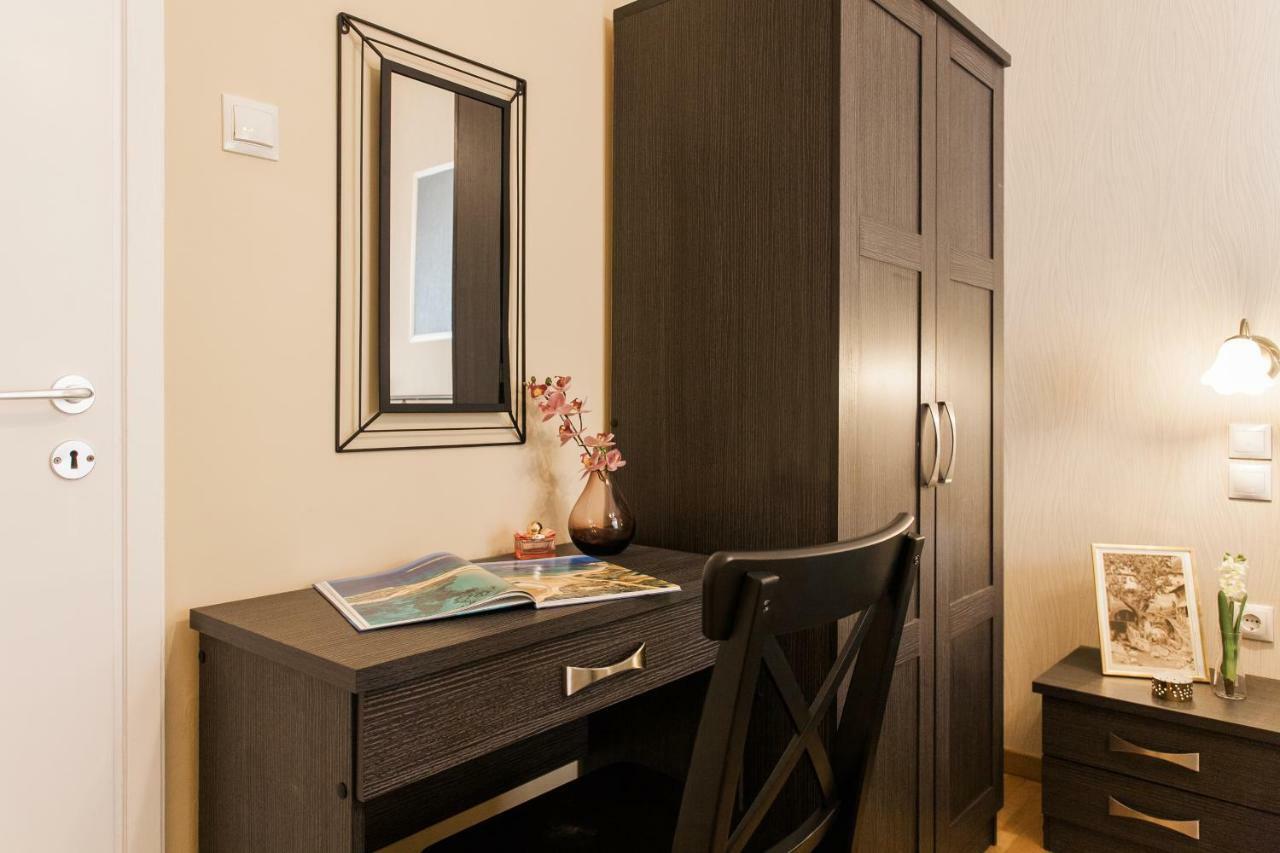 Modern Antique Private rooms near to Acropolis Museum&metro station Athènes Extérieur photo